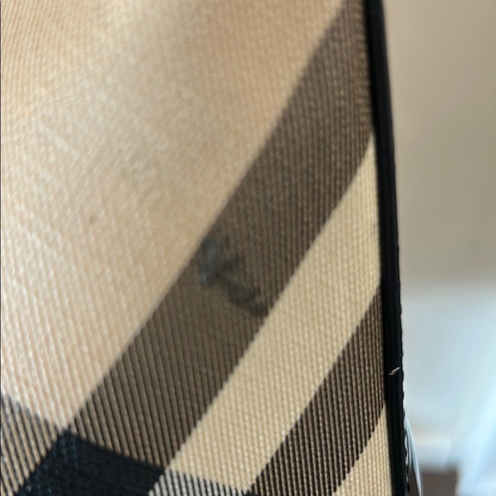 EUC Authentic Burberry Nova Check Hobo - Picture 9 of 16